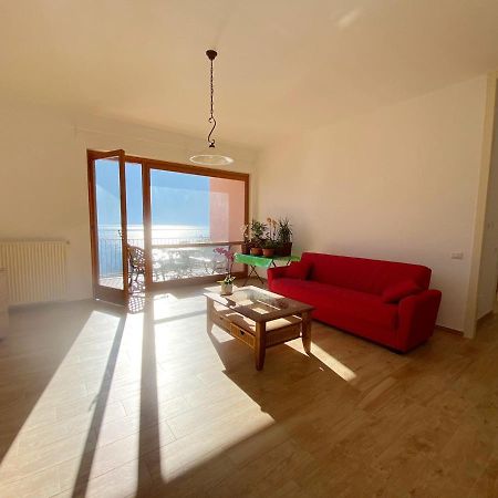 Big Apartment With Lake View And Two Bedrooms سالا كوماسينا المظهر الخارجي الصورة