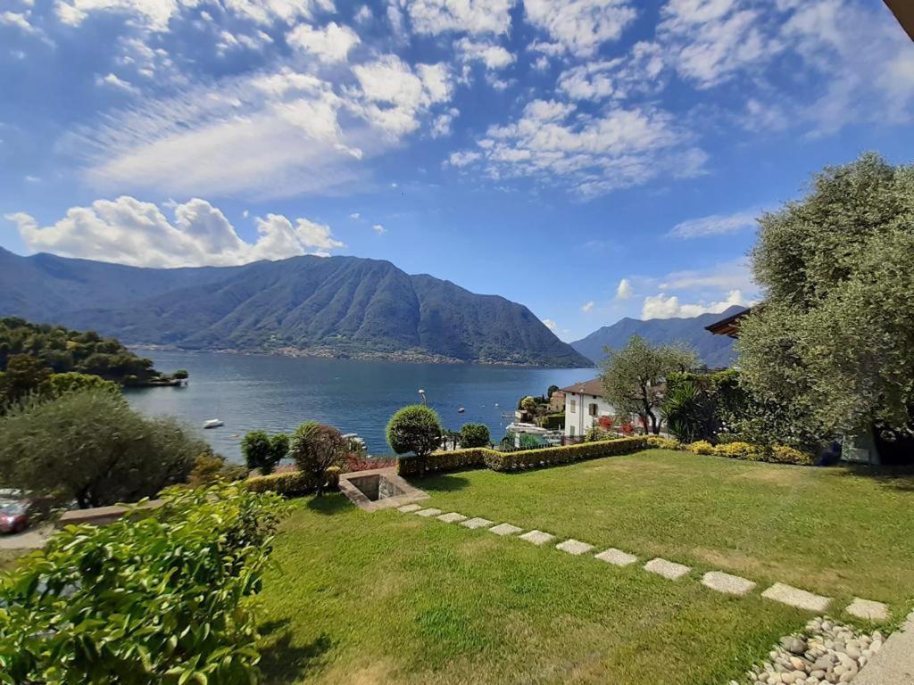 Big Apartment With Lake View And Two Bedrooms سالا كوماسينا المظهر الخارجي الصورة